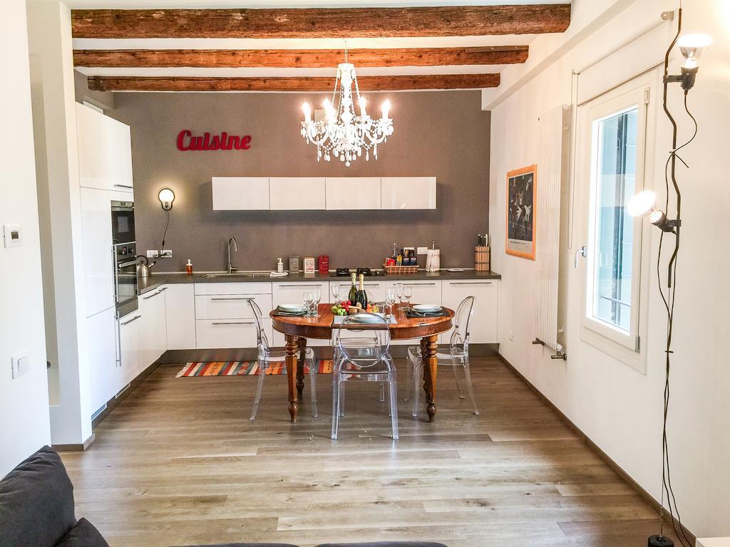 Ca Farnese Apartment Venesia Bagian luar foto
