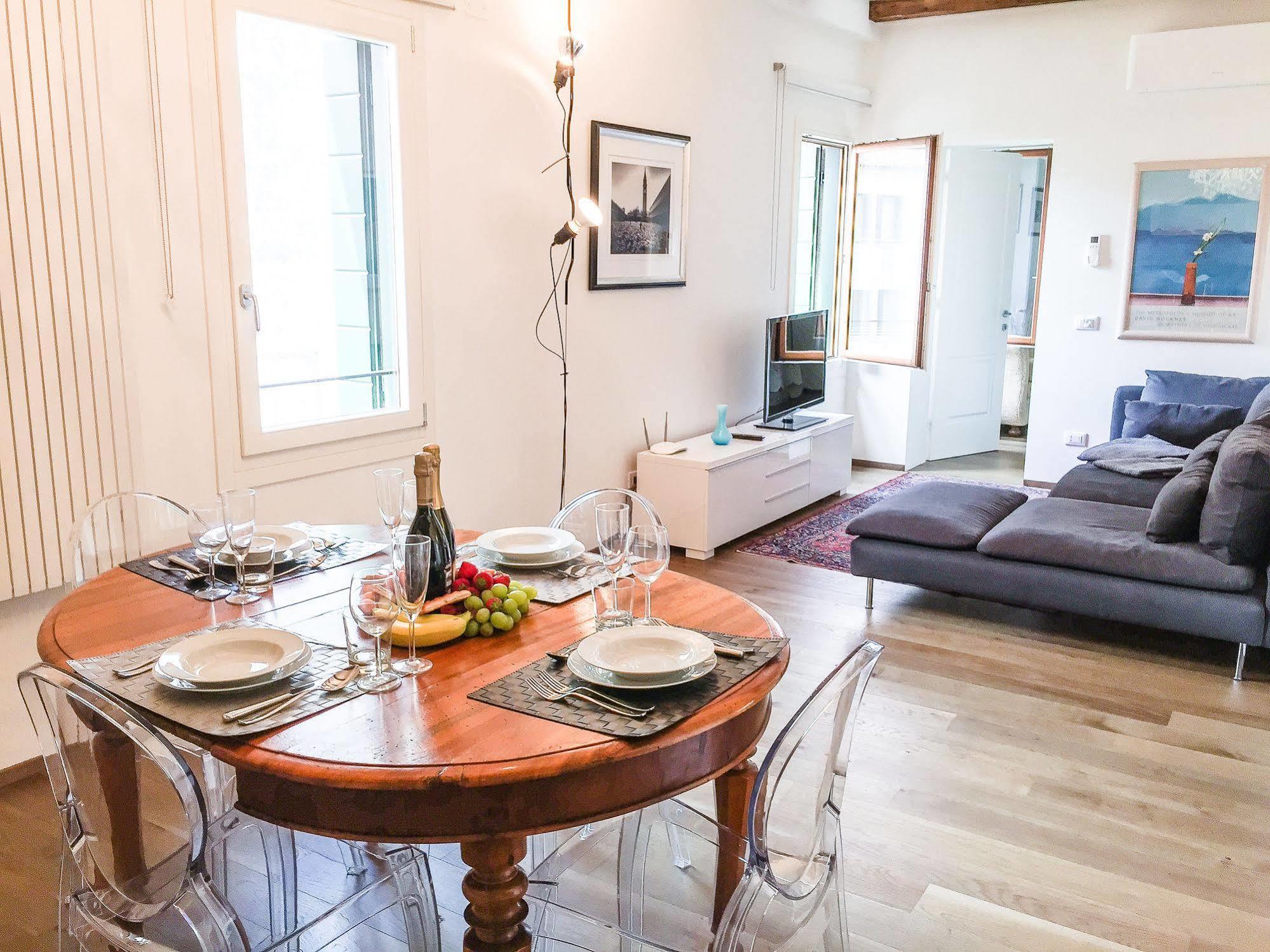 Ca Farnese Apartment Venesia Bagian luar foto